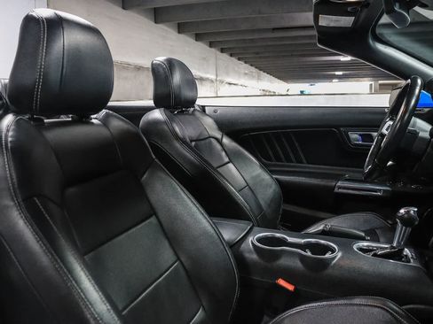 Used 2022 Ford Mustang Premium RWD image 22