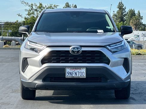 Used 2024 Toyota RAV4 LE FWD image 9