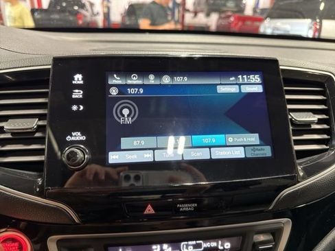 Used 2022 Honda Pilot Elite image 6