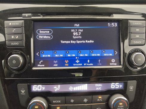 Used 2019 Nissan Rogue SV FWD image 25