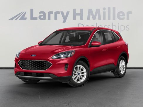 Used 2021 Ford Escape SE w/ SE Sport Appearance Package image 1