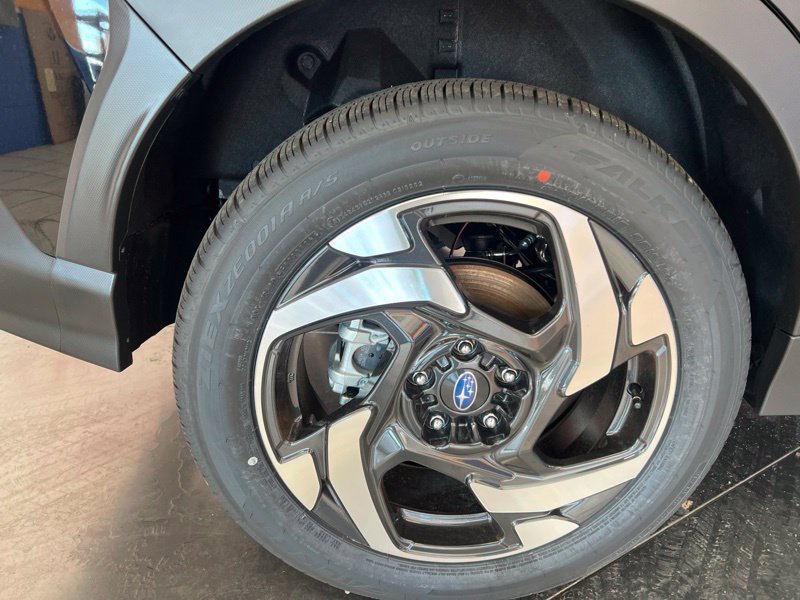 New 2026 Subaru Crosstrek 2.5i Limited AWD/4WD image 9