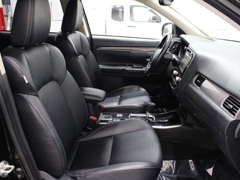 Used 2020 Mitsubishi Outlander SEL image 13