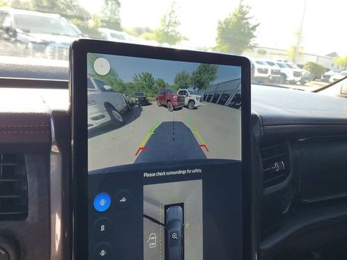 Used 2024 Ford Expedition Max Limited image 21