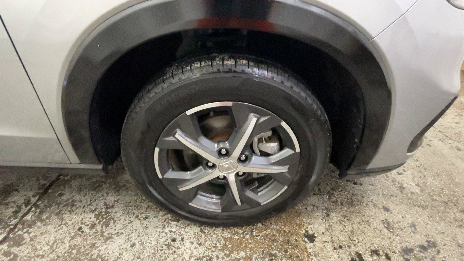 Used 2024 Honda HR-V EX-L image 17
