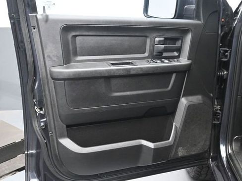 Used 2018 RAM 1500 Express AWD/4WD image 20