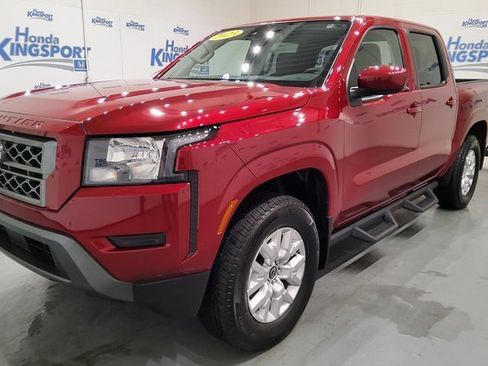 Used 2023 Nissan Frontier SV w/ Tow Package image 6