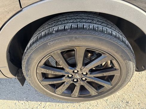 Used 2021 Lincoln Nautilus Reserve w/ Equipment Group 201A image 27