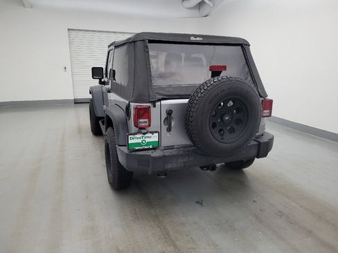Used 2016 Jeep Wrangler Sport AWD/4WD image 6