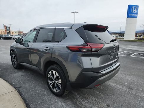 Used 2023 Nissan Rogue SV w/ SV Premium Package image 4