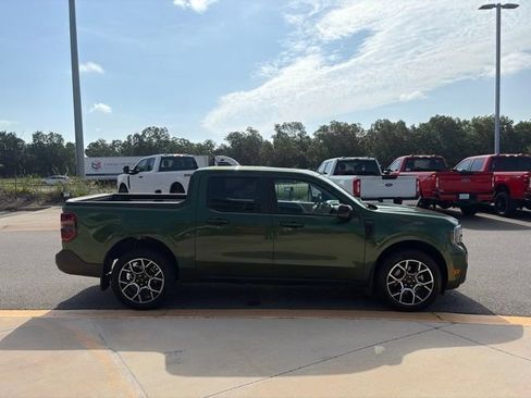Used 2025 Ford Maverick Lariat AWD/4WD image 6