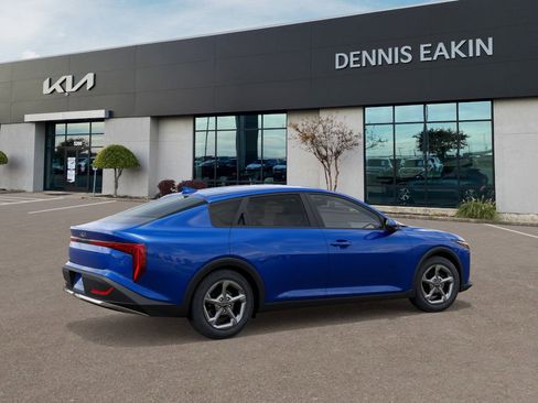 New 2026 Kia K4 LXS image 6