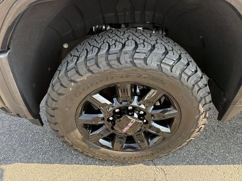 Used 2026 GMC Sierra 3500 AT4 w/ AT4 Premium Plus Package AWD/4WD image 10