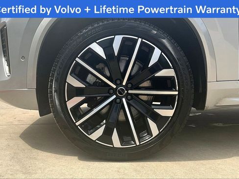 Used 2025 Volvo XC90 B6 Plus AWD/4WD image 12