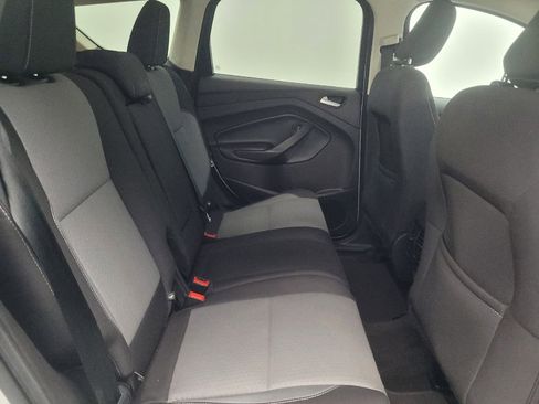 Used 2018 Ford Escape SE FWD image 19