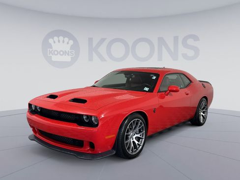 Used 2022 Dodge Challenger SRT Hellcat Redeye RWD image 1