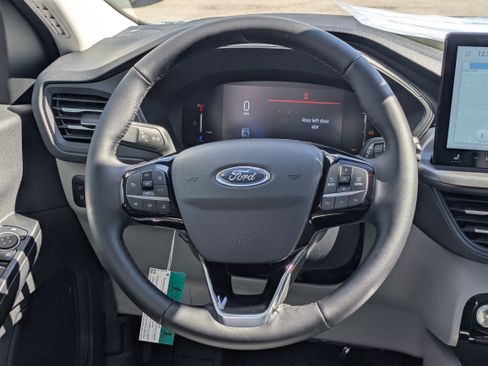 New 2026 Ford Escape SE FWD image 18