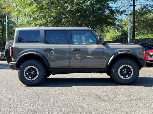 New 2025 Ford Bronco Badlands w/ Sasquatch Package image 3