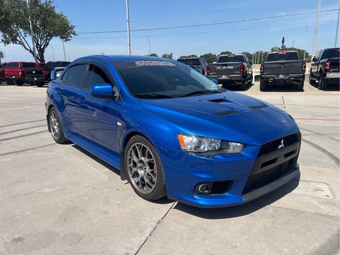 Used 2011 Mitsubishi Lancer Evolution MR AWD/4WD image 2