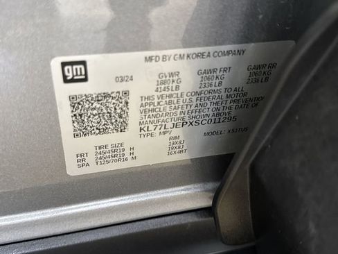 Certified 2025 Chevrolet Trax RS w/ Sunroof Package FWD image 29