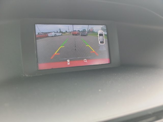 Used 2015 Ford Focus SE w/ Reverse Sensing Package FWD image 14