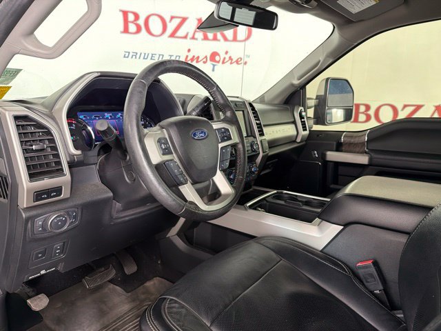 Used 2019 Ford F250 Lariat w/ Lariat Ultimate Package AWD/4WD image 24