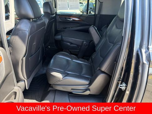 Used 2020 Cadillac Escalade ESV Luxury AWD/4WD image 23