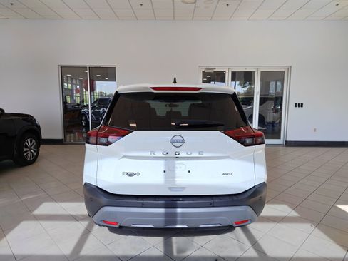 Used 2023 Nissan Rogue S AWD/4WD image 4