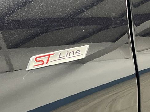 Used 2025 Ford Explorer ST-Line w/ Premium Package image 41