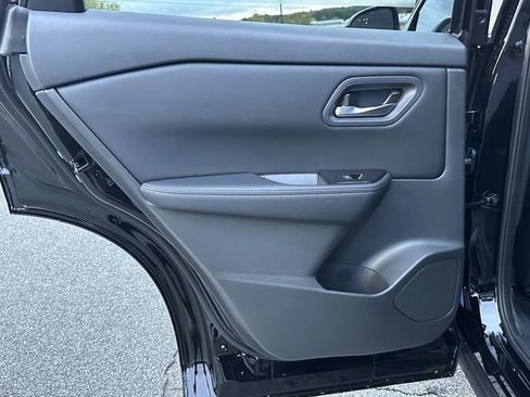 New 2026 Nissan Rogue SV FWD image 18