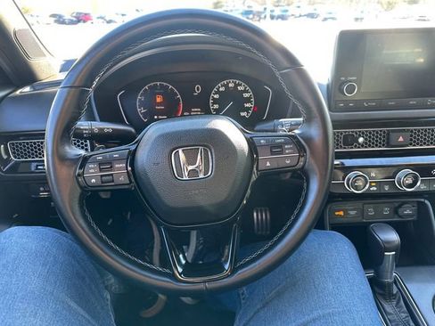 Used 2025 Honda Civic Sport image 31