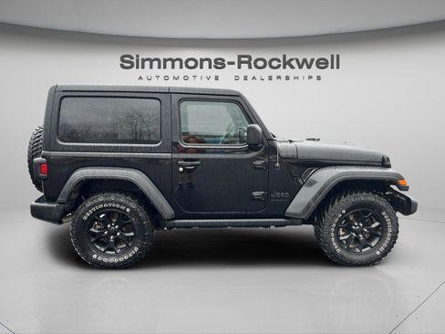 Used 2022 Jeep Wrangler Willys image 8