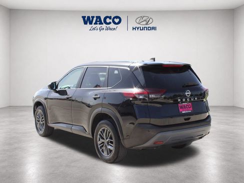 Used 2023 Nissan Rogue S FWD image 5
