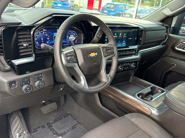 Used 2025 Chevrolet Silverado 2500 LT w/ Z71 Chrome Sport Edition AWD/4WD image 29