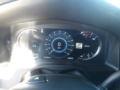 Used 2016 Cadillac Escalade ESV Platinum image 22