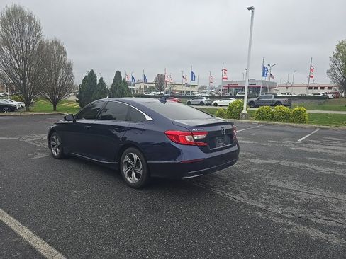 Used 2019 Honda Accord EX image 6
