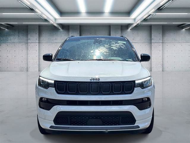 Used 2022 Jeep Compass High Altitude AWD/4WD image 2