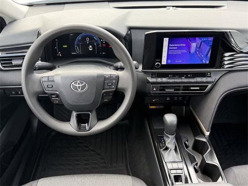 Certified 2025 Toyota Camry LE image 10