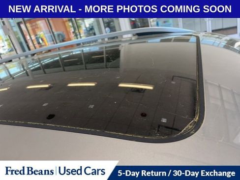 Used 2024 Volkswagen Atlas SEL AWD/4WD image 5