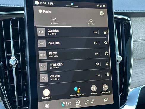 New 2025 Volvo XC90 B6 Ultra image 16