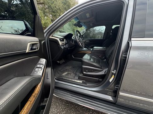 Used 2018 GMC Yukon XL Denali w/ Enhanced Security Package image 22