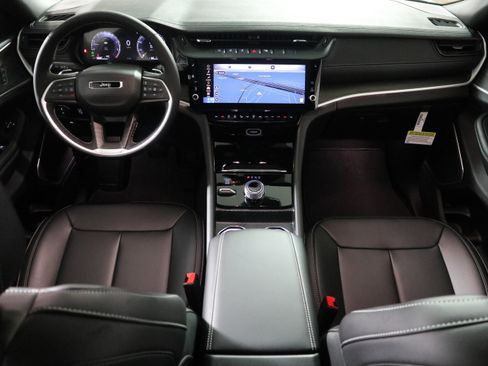 New 2026 Jeep Grand Cherokee L Limited AWD/4WD image 16