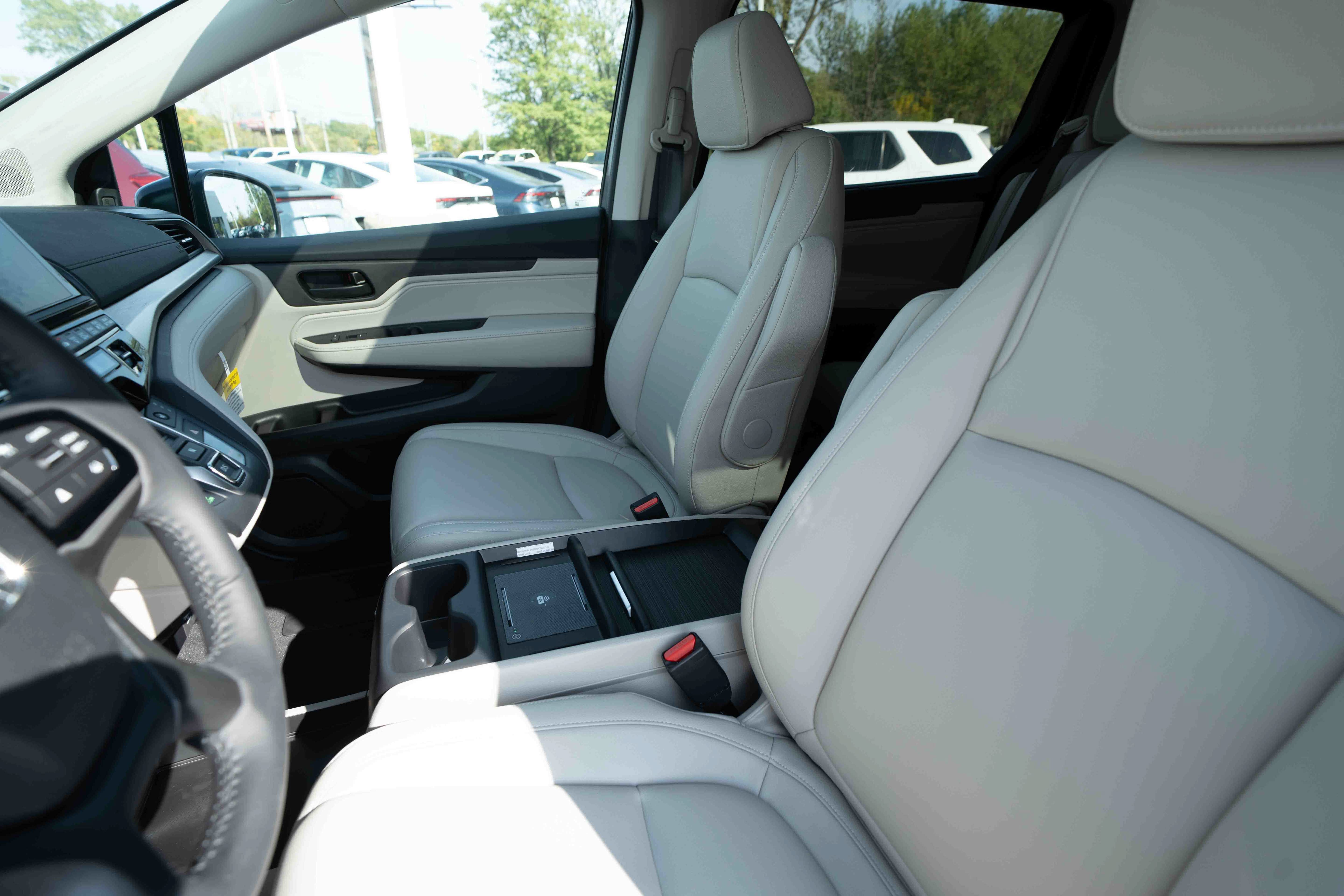 New 2027 Honda Odyssey EX-L image 10