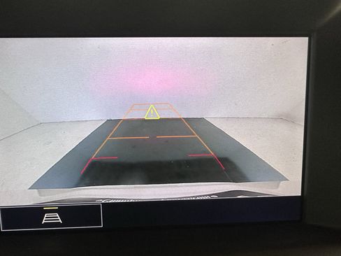 Used 2022 GMC Terrain SLT image 4