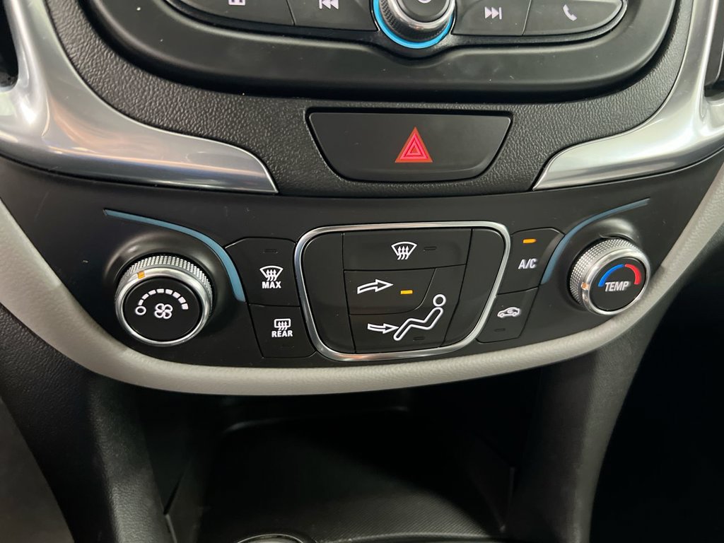 Used 2021 Chevrolet Equinox LT FWD image 16