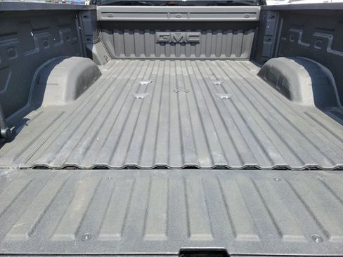 Used 2025 GMC Sierra 2500 Denali Ultimate w/ Max Trailering Package AWD/4WD image 8