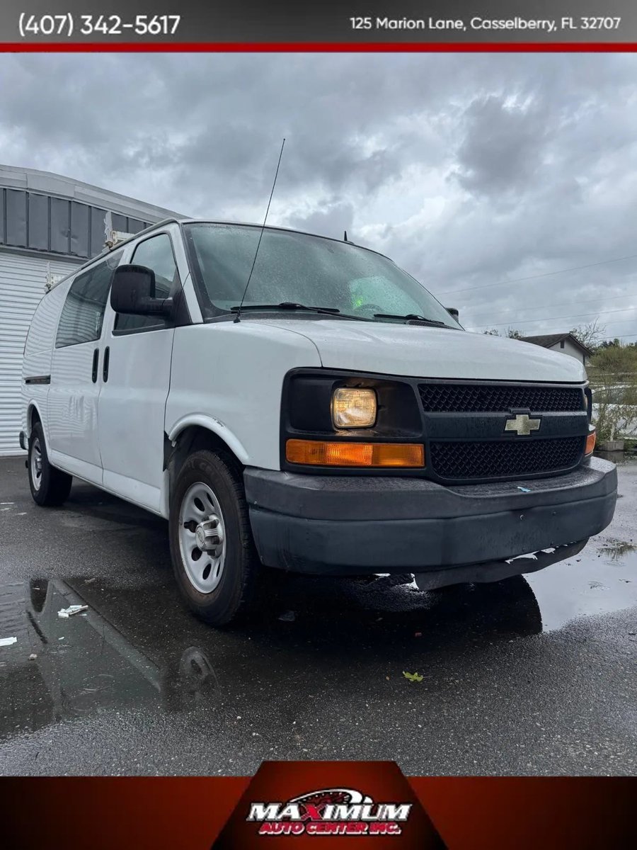 Used 2014 Chevrolet Express 1500 RWD image 2