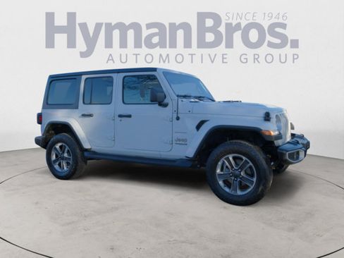 Used 2020 Jeep Wrangler Unlimited Sahara AWD/4WD image 1