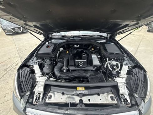 Used 2019 Mercedes-Benz GLC 300 image 24