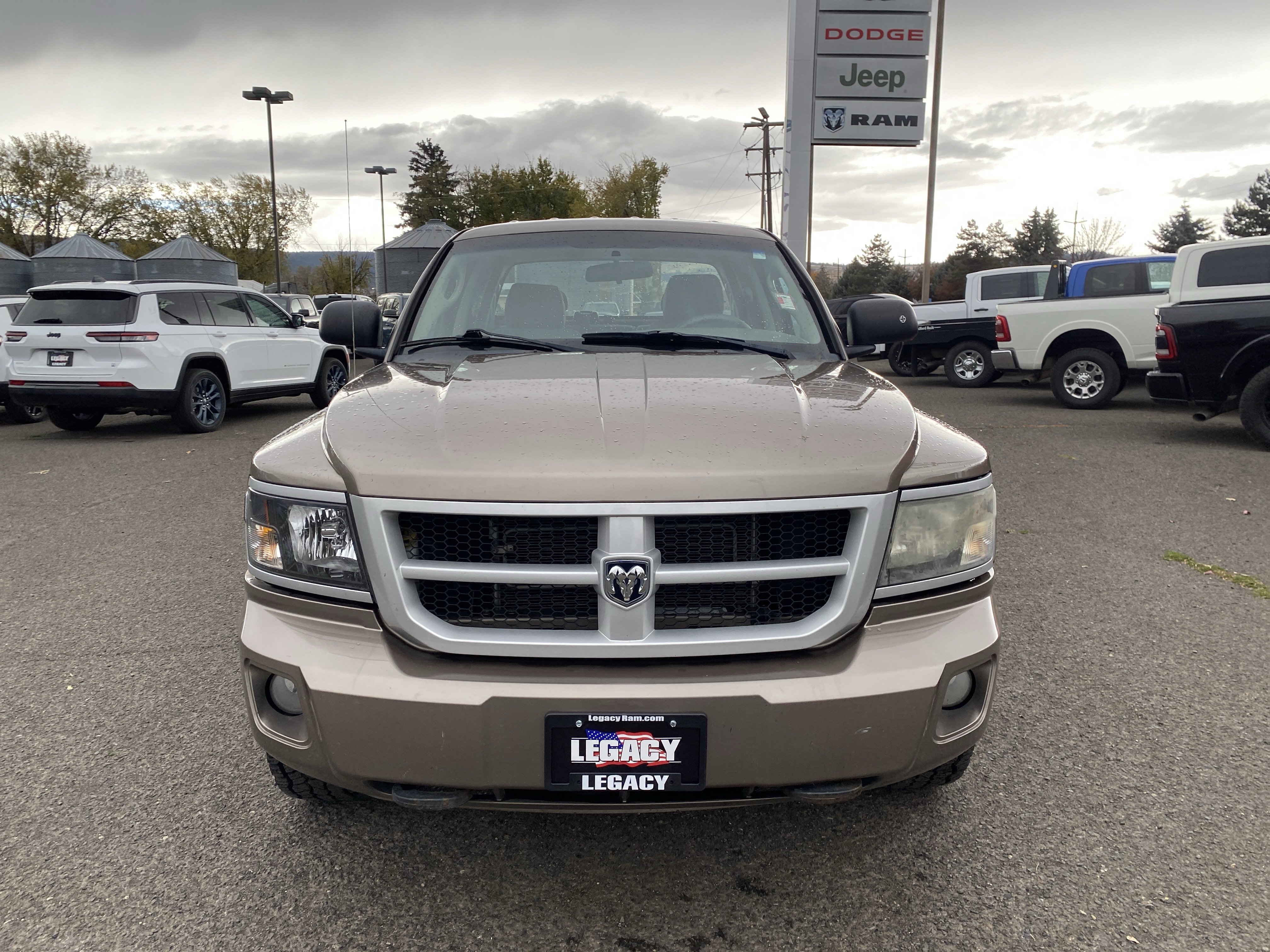 Used 2010 Dodge Dakota Big Horn w/ Extra Security Group AWD/4WD image 8